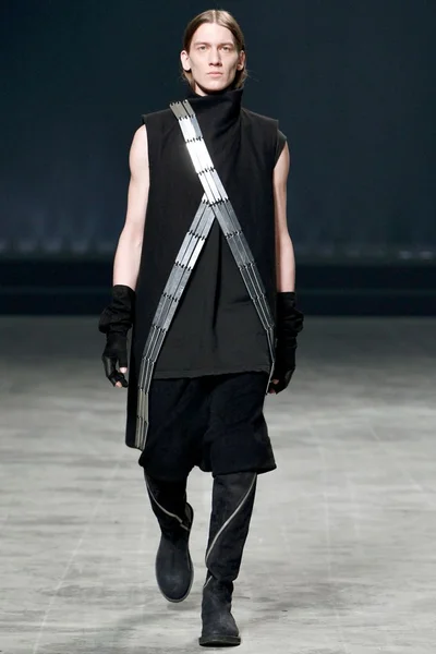 Look 31